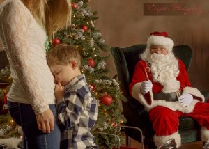 Bothell Santa Pictures with Chapters Photgraphy and Santa Dave