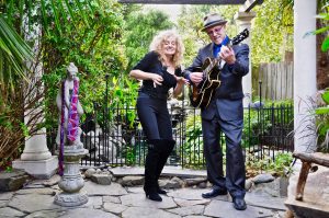 Live music at The Cottage in Bothell Washington