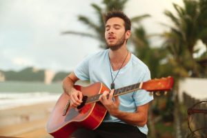 Jonah Sol playing live music at The Cottage