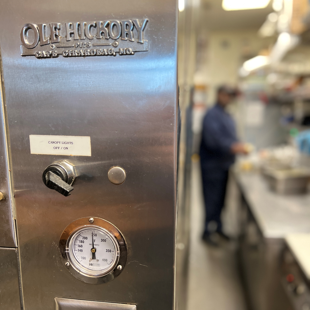 Bothell Job: Line Cook Carolina Smoke BBQ